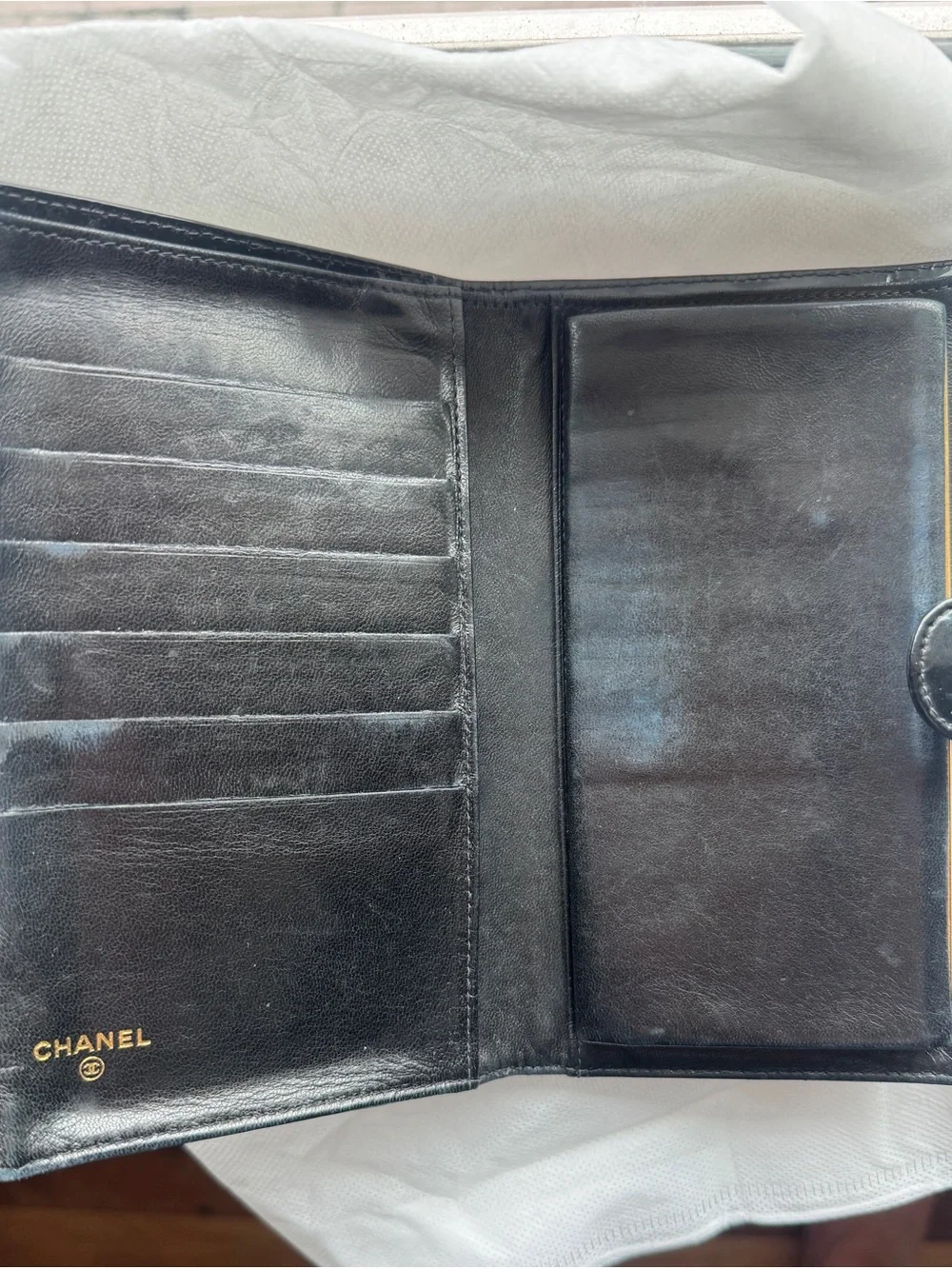 CHANEL Black Patent Leather CC Logo wallet